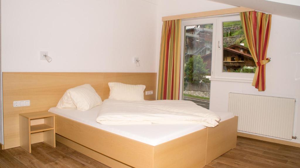 "Quality Hosts Arlberg" Hotel-Gasthof Freisleben Σανκτ Αντόν αμ Άλμπεργκ Δωμάτιο φωτογραφία